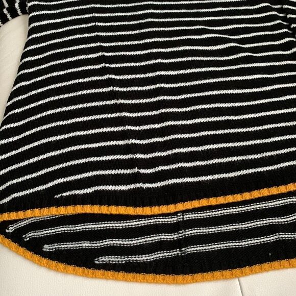 Cloud Chaser Women’s Striped Long Sleeve Sweater Size L - Picture 8 of 10